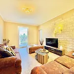 Verve With Private Pool By Dadovillas *