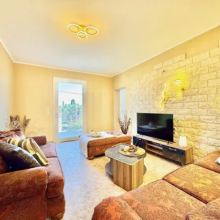 Verve With Private Pool By Dadovillas *